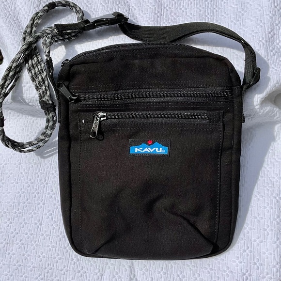 Kavu Black ZIPPIT Crossbody Bag  Shoulder Bag Canvas Rope Strap Sling Bag UNISEX - Picture 1 of 5